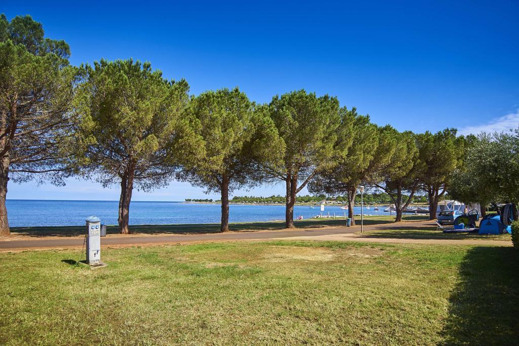 Mobile Homes Premium Vista Mare Park Umag By Camp4You Ngoại thất bức ảnh