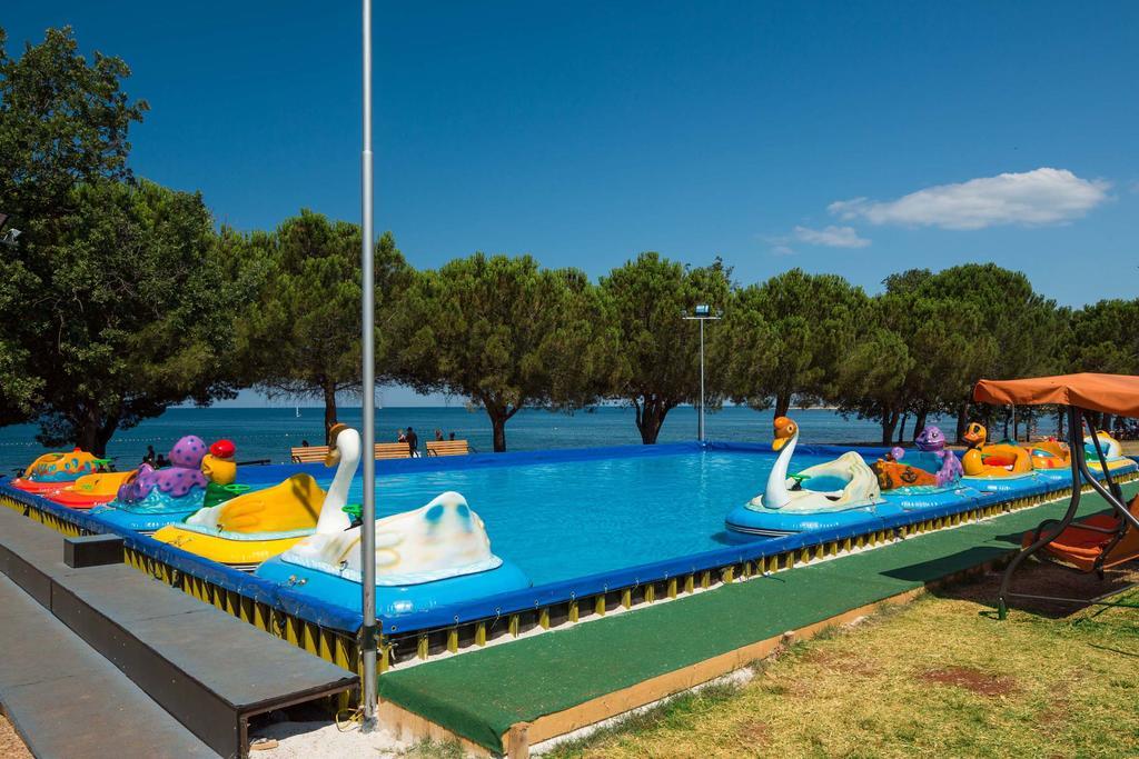 Mobile Homes Premium Vista Mare Park Umag By Camp4You Ngoại thất bức ảnh