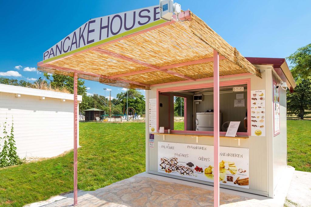 Mobile Homes Premium Vista Mare Park Umag By Camp4You Ngoại thất bức ảnh