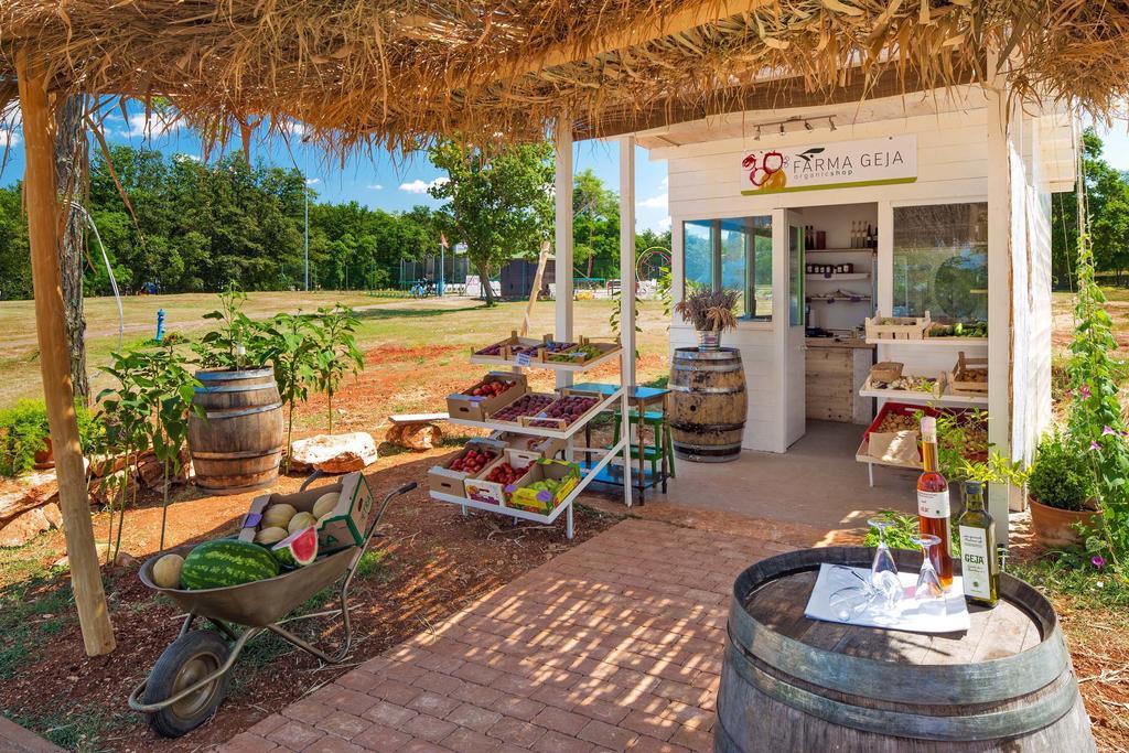 Mobile Homes Premium Vista Mare Park Umag By Camp4You Ngoại thất bức ảnh