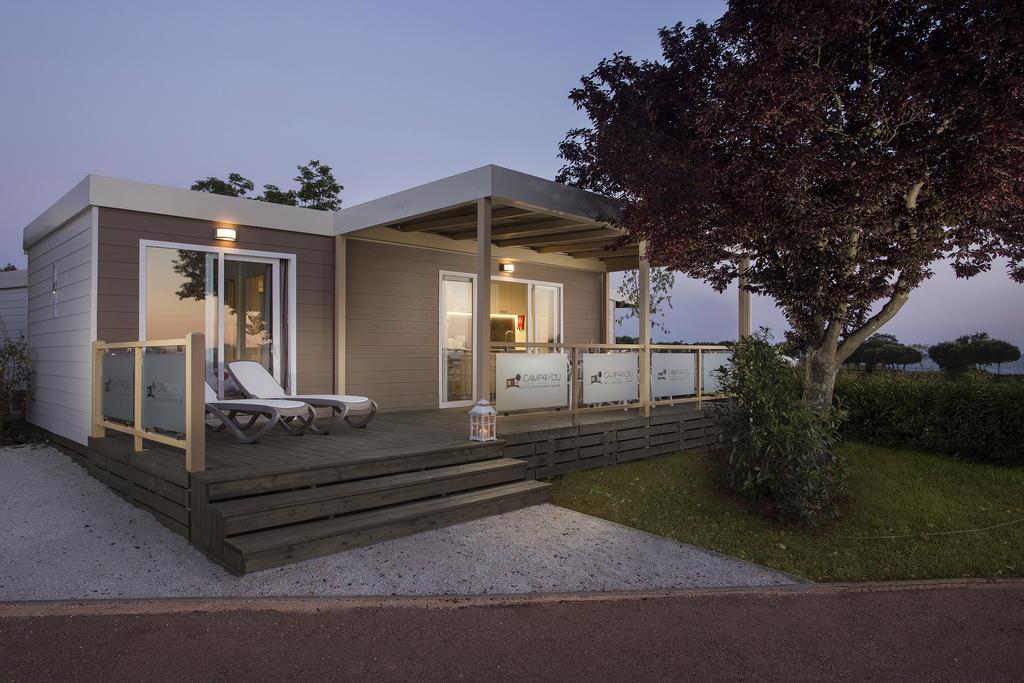 Mobile Homes Premium Vista Mare Park Umag By Camp4You Ngoại thất bức ảnh