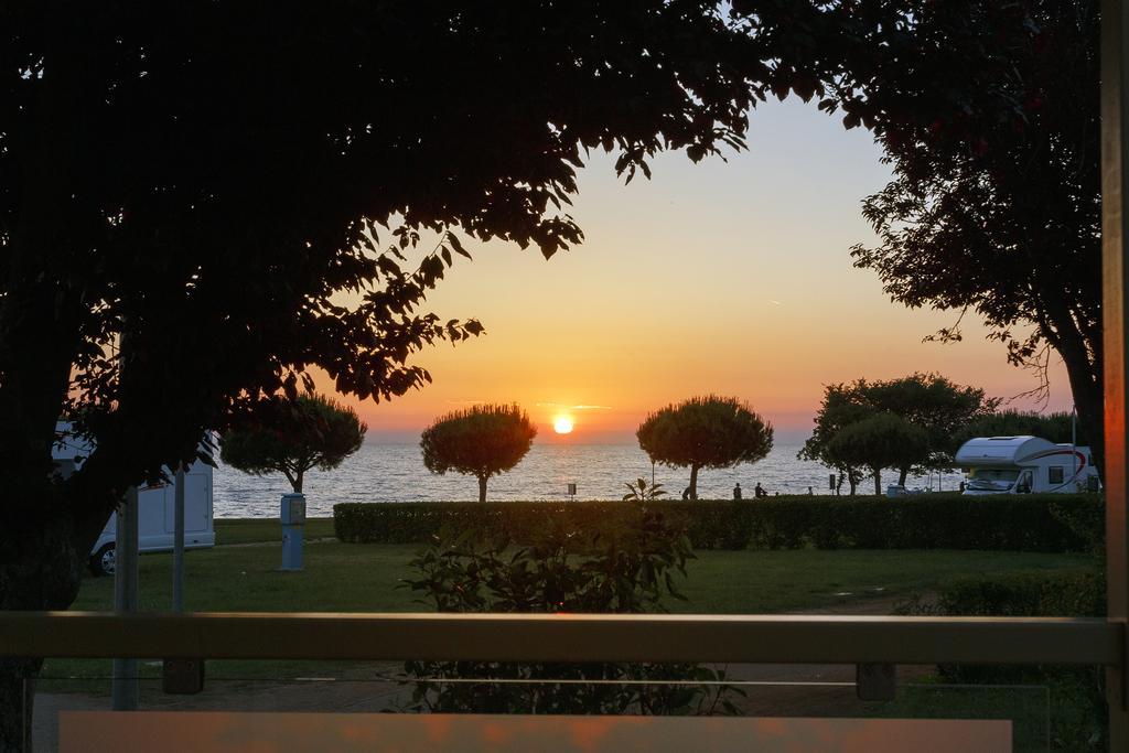 Mobile Homes Premium Vista Mare Park Umag By Camp4You Ngoại thất bức ảnh
